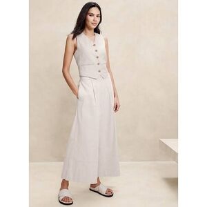 Banana Republic Light Beige Vest Size 6